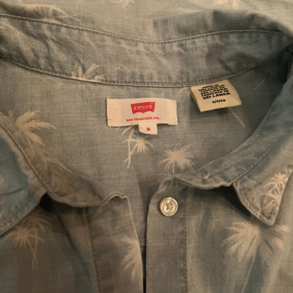 shirt by levi's
