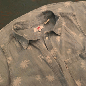 Cotton Shirt by Levi's Size S